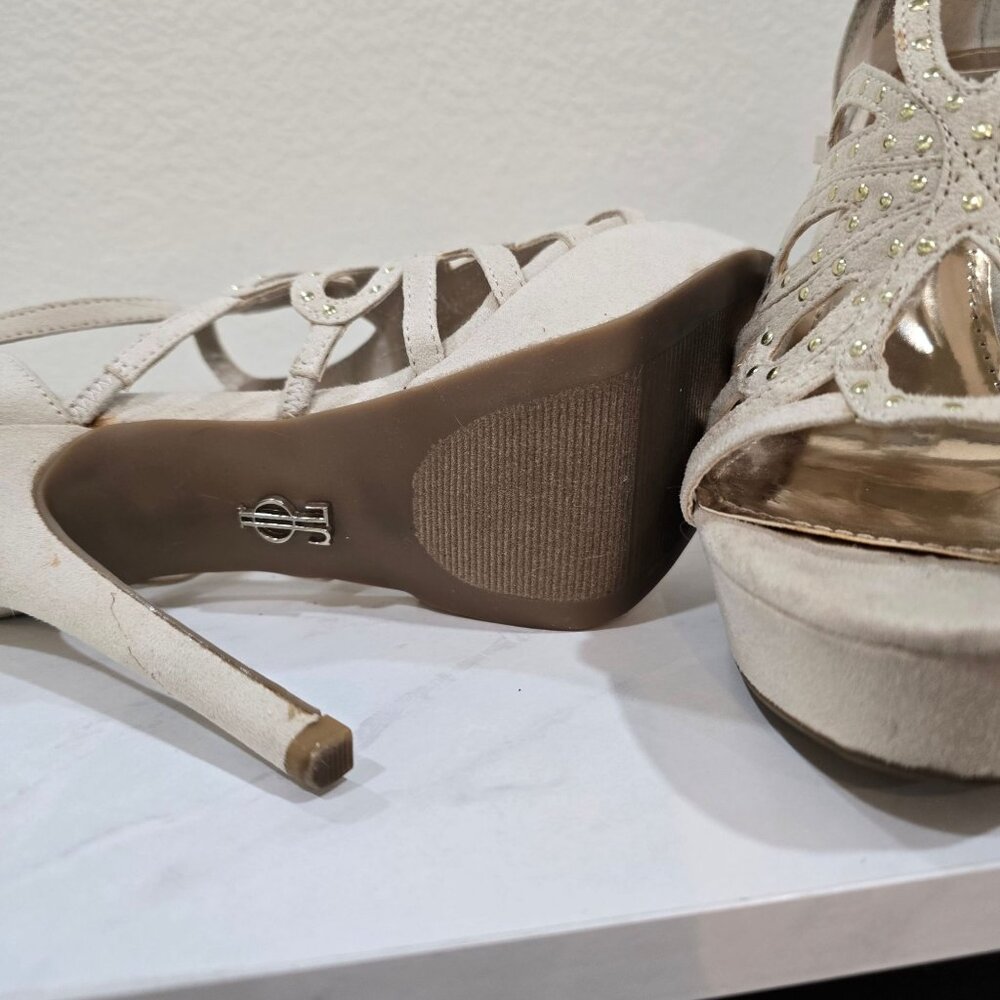 Jennifer Lopez ✦ Nude Suede Studded Cutout Platform Heels ✦ Ankle Strap 6 - Picture 6 of 12